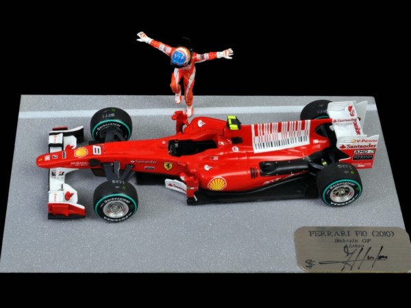 Ferrari F10 (2010) 1/43 Bahrain GP - F. Alonso Ferrari F10 (2010) 1/43 Bahrain GP - F. Alonso