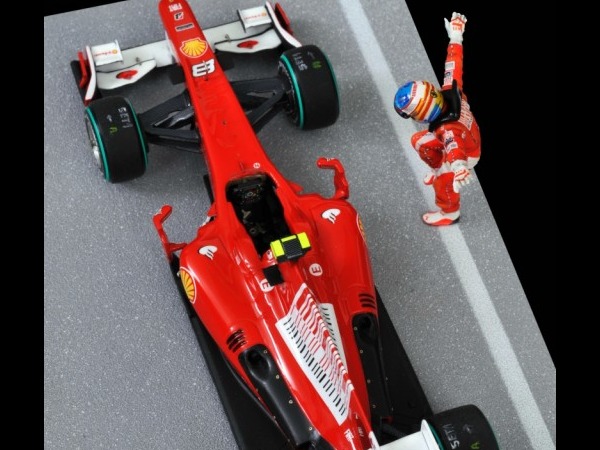 Ferrari F10 (2010) 1/43 Bahrain GP - F. Alonso Ferrari F10 (2010) 1/43 Bahrain GP - F. Alonso