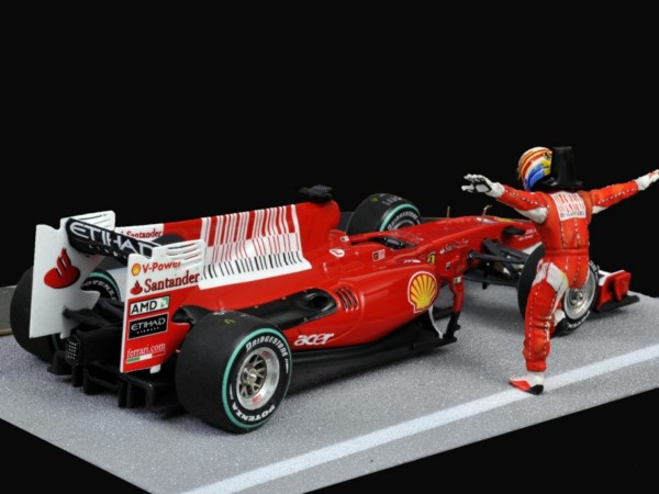 Ferrari F10 (2010) 1/43 Bahrain GP - F. Alonso Ferrari F10 (2010) 1/43 Bahrain GP - F. Alonso