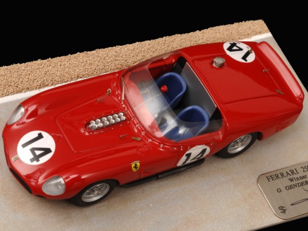 Ferrari 250 TRI (1961) 1/43 #14 Sebring Ferrari 250 TRI (1961) 1/43 #14 Sebring
