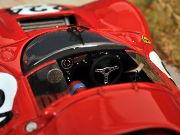 Ferrari 330P4 Spider (1967) 1/43 Targa Florio Ferrari 330P4 Spider (1967) 1/43 Targa Florio