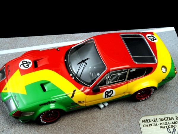 Ferrari 365 GTB/4 (1974) 1/43 Daytona "Bob Marley" Ferrari 365 GTB/4 (1974) 1/43 Daytona "Bob Marley"