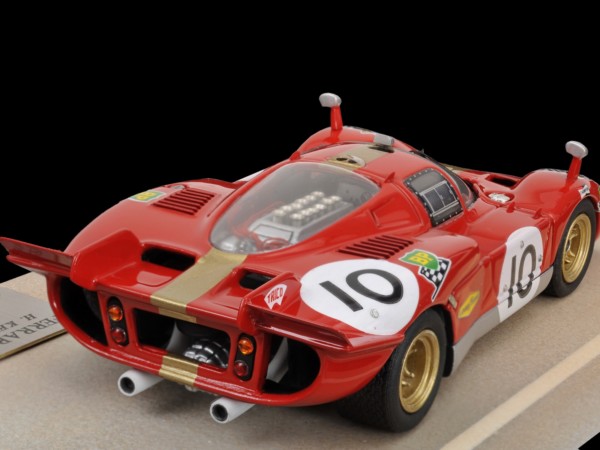 Ferrari 330P4 Spider (1967) 1/43 Brands Hatch Ferrari 330P4 Spider (1967) 1/43 Brands Hatch