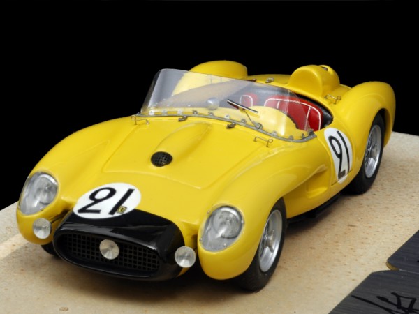 Ferrari 250 TR (1958) 1/43 #21 ecurie Franco Ferrari 250 TR (1958) 1/43 #21 ecurie Franco
