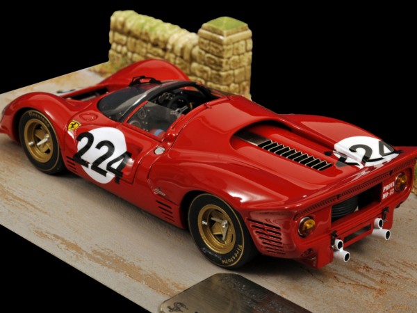 Ferrari 330P4 Spider (1967) 1/43 Targa Florio Ferrari 330P4 Spider (1967) 1/43 Targa Florio