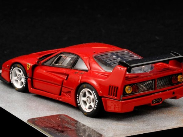 Ferrari F40 LM (1990) 1/43 Ferrari F40 LM (1990) 1/43