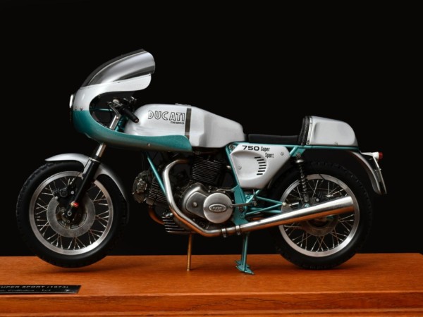 Ducati 750 Super Sport "Paul Smart" (1973) Ducati 750 Super Sport "Paul Smart" (1973)