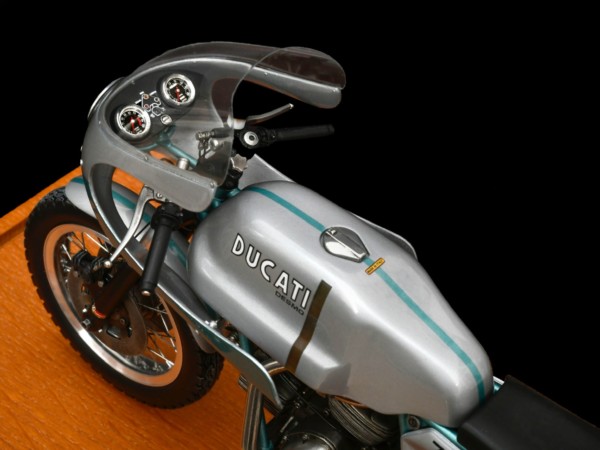 Ducati 750 Super Sport "Paul Smart" (1973) Ducati 750 Super Sport "Paul Smart" (1973)