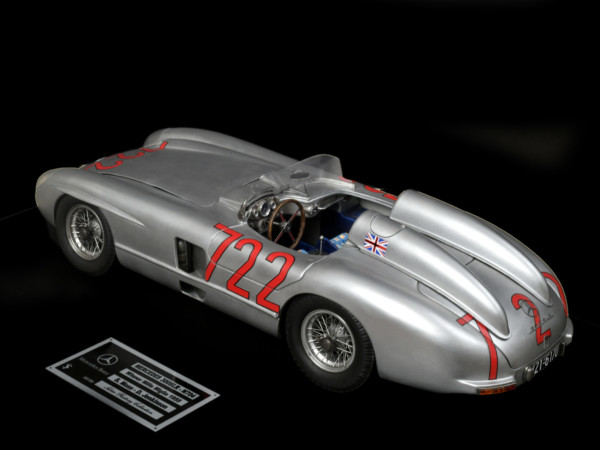 Mercedes 300 SLR Mile miglia Mercedes 300 SLR "Mille Miglia"