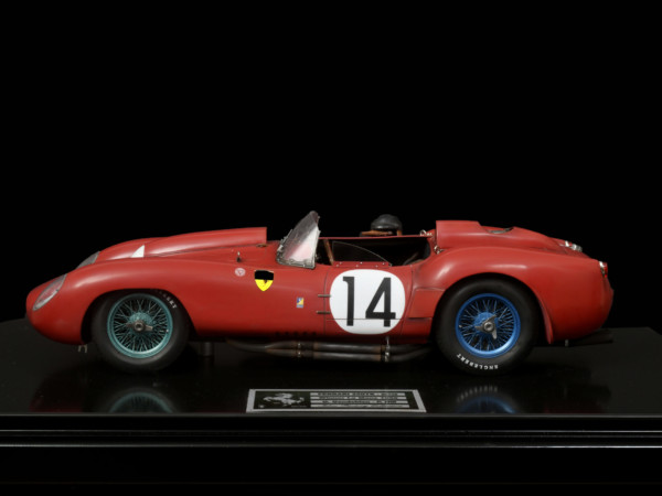 Ferrari 250 Testarossa "Winner Le Mans" (1958) 1/12 Ferrari 250 Testarossa "Winner Le Mans" (1958) 1/12