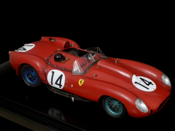 Ferrari 250 Testarossa "Winner Le Mans" (1958) 1/12 Ferrari 250 Testarossa "Winner Le Mans" (1958) 1/12