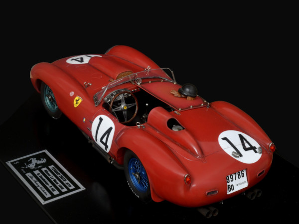 Ferrari 250 Testarossa "Winner Le Mans" (1958) 1/12 Ferrari 250 Testarossa "Winner Le Mans" (1958) 1/12